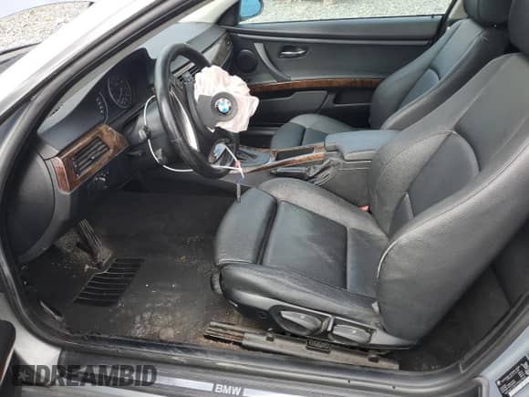 2007 BMW 3 Series 328xi с VIN WBAWC33517PD07950, выставлен на аукционе Copart как лот 85705315 с пробегом 200 867 миль миль и Чистый • Clean title. История ставок и продаж доступна на DreamBid. Изображение 7.