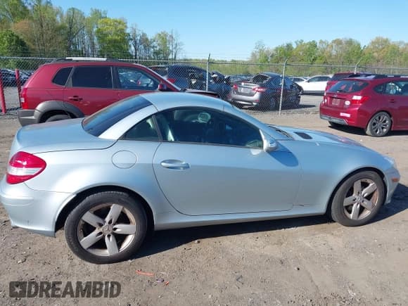 ✅ 2006 Mercedes-Benz SLK 280 • VIN: WDBWK54F86F085545 • Лот: 42040416. Опубликован ранее на IAAI с пробегом 48 352 миль. Бесплатный доступ к архиву аукционных продаж из США и подробный отчёт об истории автомобиля на DreamBid. Изображение 13.