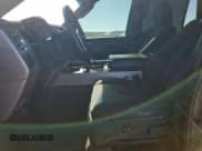 ✅ 2017 Ford Expedition Max XLT • VIN: 1FMJK1HT3HEA19820 • Lot: 91388705. Wystawiony na Copart z przebiegiem 148 923 mil. Bezpłatny archiwum sprzedaży aukcyjnych z USA i szczegółowy raport historii pojazdu na DreamBid. Zdjęcie 7.