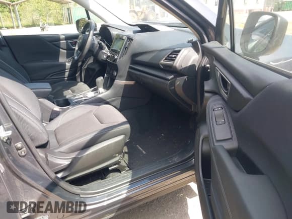 ✅ 2021 Subaru Forester • VIN: JF2SKADC0MH493801 • Lot: 43121588. Listed on IAAI with 53,261 mi. Free auction sales archive from the USA and detailed vehicle history report at DreamBid. Image 5.