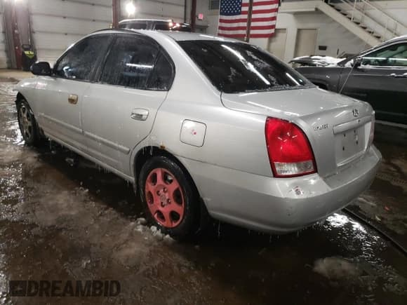 ✅ 2001 Hyundai Elantra GLS • VIN: KMHDN45D41U079717 • Lot: 89009475. Wystawiony na Copart z przebiegiem Nie podano. Bezpłatny archiwum sprzedaży aukcyjnych z USA i szczegółowy raport historii pojazdu na DreamBid. Zdjęcie 2.