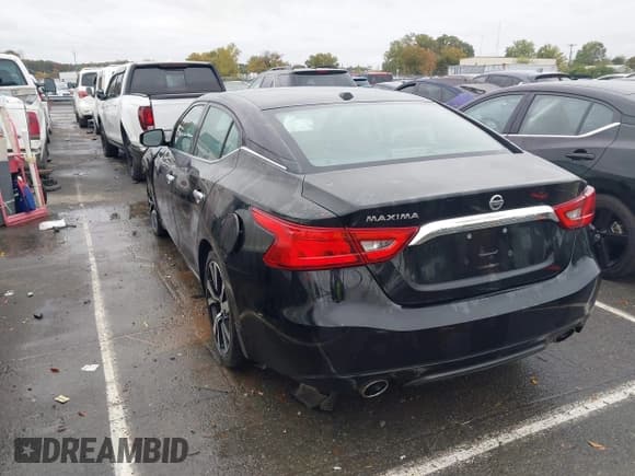 ✅ 2018 Nissan Maxima SL • VIN: 1N4AA6AP1JC396056 • Lot: 43557110. Wystawiony na IAAI z przebiegiem 122 919 mil. Bezpłatny archiwum sprzedaży aukcyjnych z USA i szczegółowy raport historii pojazdu na DreamBid. Zdjęcie 3.