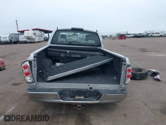 2006 Dodge 1500 Laramie with VIN 1D7HA18266S543223, listed as a IAAI auction lot 43267403 with 193,026 mi miles and . Bid and sale history available at DreamBid. Image 17.