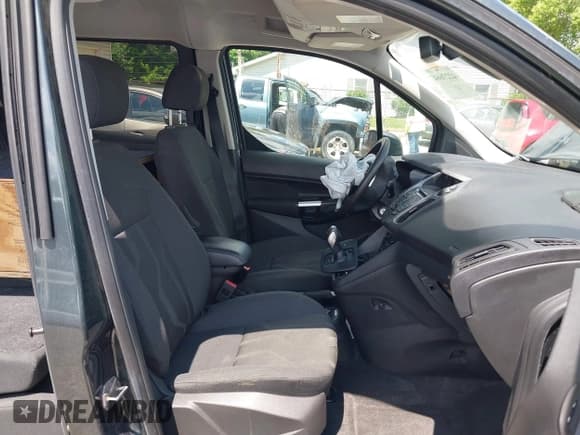 ✅ 2018 Ford Transit Connect XLT • VIN: NM0GE9F71J1379558 • Lot: 42276643. Listed on IAAI with 25,870 mi. Free auction sales archive from the USA and detailed vehicle history report at DreamBid. Image 5.