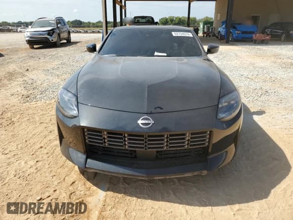 ✅ 2023 Nissan Z Performance • VIN: JN1BZ4BH0PM310714 • Lot: 62724074. Wystawiony na Copart z przebiegiem 7 624 mil. Bezpłatny archiwum sprzedaży aukcyjnych z USA i szczegółowy raport historii pojazdu na DreamBid. Zdjęcie 5.