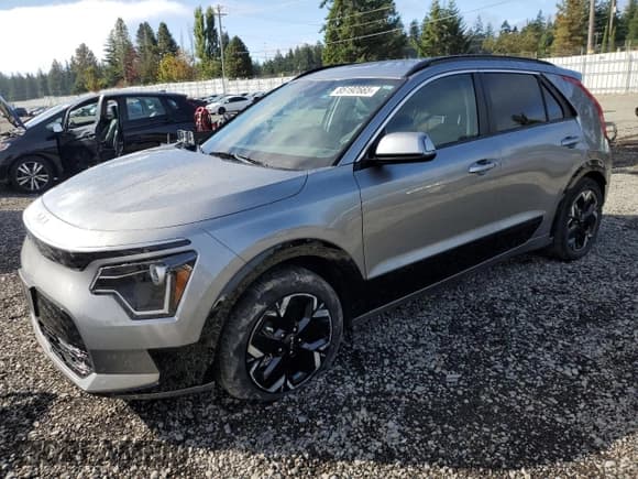 ✅ 2023 Kia Niro Wind • VIN: KNDCR3L14P5038059 • Lot: 85192665. Wystawiony na Copart z przebiegiem 36 448 mil. Bezpłatny archiwum sprzedaży aukcyjnych z USA i szczegółowy raport historii pojazdu na DreamBid. Zdjęcie 1.