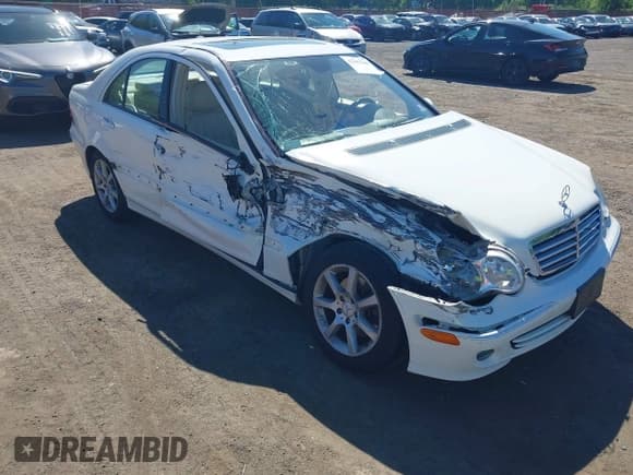 ✅ 2007 Mercedes-Benz C 280 Luxury • VIN: WDBRF92H47F891638 • Лот: 42307108. Опубликован ранее на IAAI с пробегом 79 130 миль. Бесплатный доступ к архиву аукционных продаж из США и подробный отчёт об истории автомобиля на DreamBid. Изображение 17.