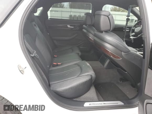 ✅ 2018 Audi A8 • VIN: WAU44AFD9JN000764 • Лот: 43721224. Опубликован ранее на Copart с пробегом 58 686 миль. Бесплатный доступ к архиву аукционных продаж из США и подробный отчёт об истории автомобиля на DreamBid. Изображение 11.