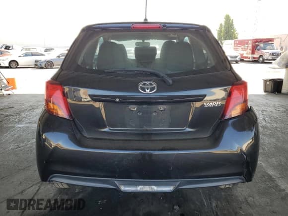 ✅ 2015 Toyota Yaris L • VIN: VNKJTUD36FA032436 • Лот: 67036575. Опубликован ранее на Copart с пробегом 228 459 миль. Бесплатный доступ к архиву аукционных продаж из США и подробный отчёт об истории автомобиля на DreamBid. Изображение 6.