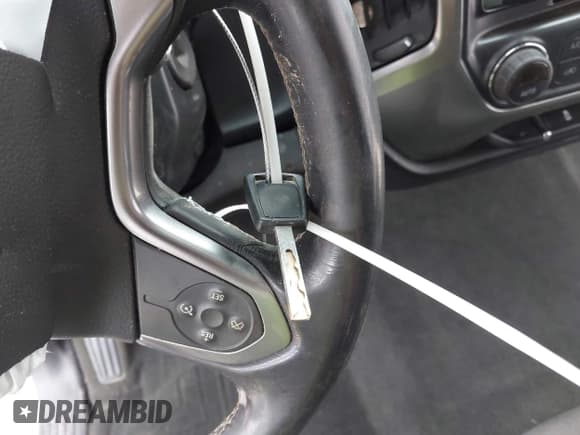 ✅ 2018 Chevrolet Silverado 1500 LT • VIN: 1GCPCREC4JF216526 • Lot: 43520727. Wystawiony na IAAI z przebiegiem 51 430 mil. Bezpłatny archiwum sprzedaży aukcyjnych z USA i szczegółowy raport historii pojazdu na DreamBid. Zdjęcie 11.