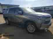 2024 Chevrolet Tahoe LT z VIN 1GNSKNKD3RR129463, wystawiony jako Copart lot #77114864 z przebiegiem 17 773 mil mil oraz Czysty tytuł • Clean title. Historia ofert i sprzedaży dostępna na DreamBid. Obrazek 4.