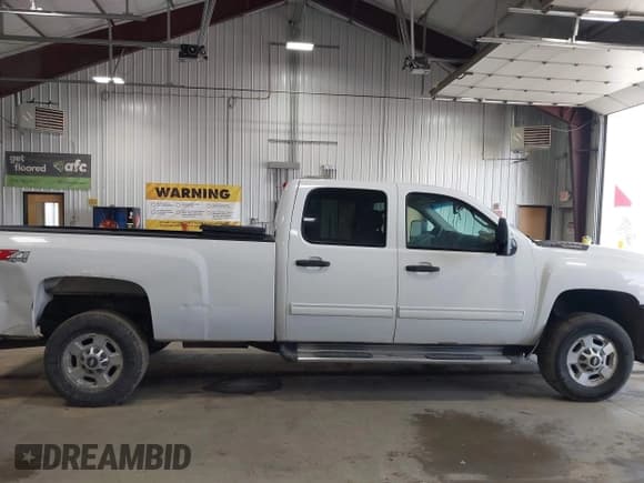 ✅ 2011 Chevrolet Silverado 2500HD LT • VIN: 1GC1KXCG9BF258713 • Лот: 42401869. Опубликован ранее на IAAI с пробегом 288 527 миль. Бесплатный доступ к архиву аукционных продаж из США и подробный отчёт об истории автомобиля на DreamBid. Изображение 13.