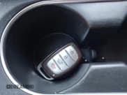 ✅ 2017 Hyundai Elantra Limited • VIN: 5NPD84LF8HH103733 • Lot: 43735829. Listed on IAAI with Not provided. Free auction sales archive from the USA and detailed vehicle history report at DreamBid. Image 11.