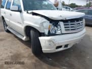 ✅ 2003 Cadillac Escalade • VIN: 1GYEK63N83R265043 • Lot: 43617960. Wystawiony na IAAI z przebiegiem 173 743 mil. Bezpłatny archiwum sprzedaży aukcyjnych z USA i szczegółowy raport historii pojazdu na DreamBid. Zdjęcie 6.