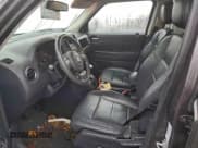 ✅ 2016 Jeep Patriot High Altitude • VIN: 1C4NJRFB4GD580467 • Lot: 93562615. Wystawiony na Copart z przebiegiem 59 642 mil. Bezpłatny archiwum sprzedaży aukcyjnych z USA i szczegółowy raport historii pojazdu na DreamBid. Zdjęcie 7.