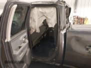 ✅ 2016 Ram 1500 Big Horn • VIN: 1C6RR7GT0GS245229 • Lot: 43394601. Wystawiony na IAAI z przebiegiem 142 494 mil. Bezpłatny archiwum sprzedaży aukcyjnych z USA i szczegółowy raport historii pojazdu na DreamBid. Zdjęcie 8.