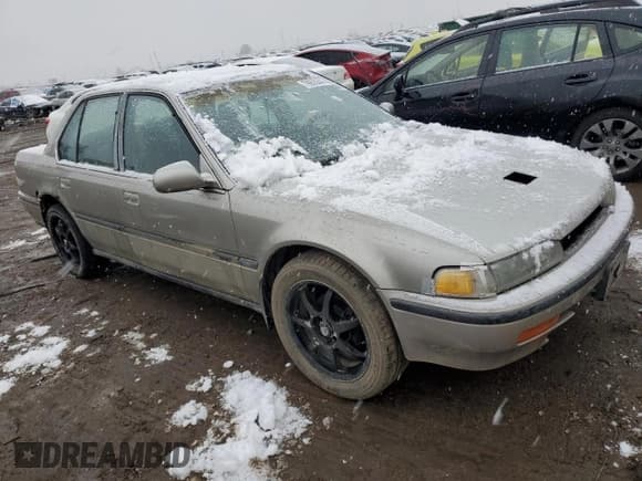 ✅ 1993 Honda Accord • VIN: 1HGCB7658PA174195 • Lot: 79963544. Wystawiony na Copart z przebiegiem 157 911 mil. Bezpłatny archiwum sprzedaży aukcyjnych z USA i szczegółowy raport historii pojazdu na DreamBid. Zdjęcie 4.