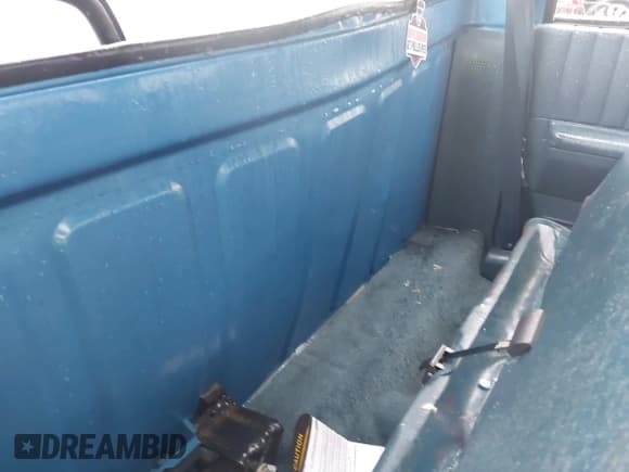 ✅ 1992 GMC Sonoma • VIN: 1GTCS14A9N8529102 • Lot: 42268788. Listed on IAAI with 83,781 mi. Free auction sales archive from the USA and detailed vehicle history report at DreamBid. Image 8.