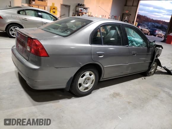 ✅ 2005 Honda Civic • VIN: JHMES96605S007055 • Lot: 92292795. Wystawiony na Copart z przebiegiem 326 801 mil. Bezpłatny archiwum sprzedaży aukcyjnych z USA i szczegółowy raport historii pojazdu na DreamBid. Zdjęcie 3.