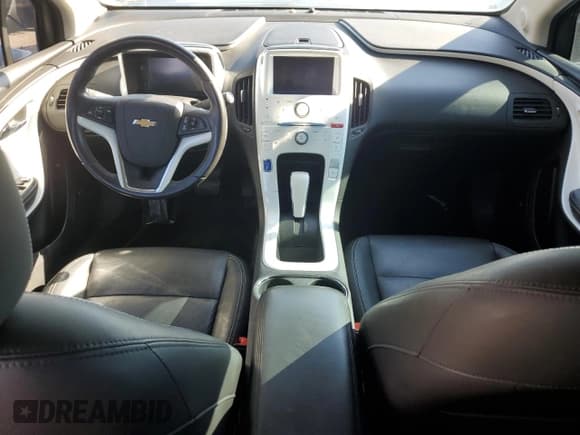 ✅ 2013 Chevrolet Volt • VIN: 1G1RD6E41DU145890 • Lot: 69169994. Wystawiony na Copart z przebiegiem Nie podano. Bezpłatny archiwum sprzedaży aukcyjnych z USA i szczegółowy raport historii pojazdu na DreamBid. Zdjęcie 8.