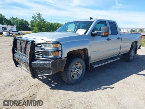 ✅ 2016 Chevrolet Silverado 2500HD Work Truck • VIN: 1GC2KUEG9GZ336588 • Лот: 43218377. Опубликован ранее на IAAI с пробегом 238 156 миль. Бесплатный доступ к архиву аукционных продаж из США и подробный отчёт об истории автомобиля на DreamBid. Изображение 2.