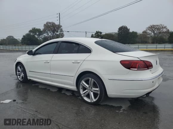 ✅ 2013 Volkswagen CC R-Line • VIN: WVWAP7AN5DE556722 • Lot: 84072945. Listed on Copart with 196,490 mi. Free auction sales archive from the USA and detailed vehicle history report at DreamBid. Image 2.