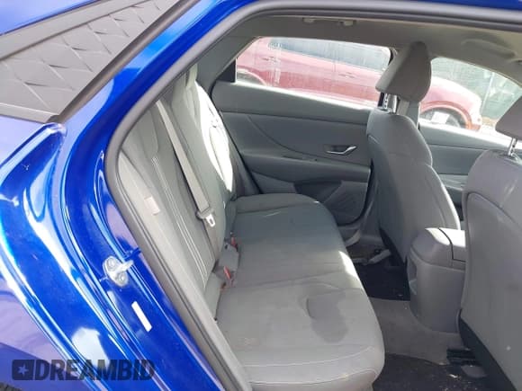 ✅ 2024 Hyundai Elantra SEL • VIN: KMHLM4DG6RU689091 • Lot: 43448185. Listed on IAAI with 33,460 mi. Free auction sales archive from the USA and detailed vehicle history report at DreamBid. Image 8.