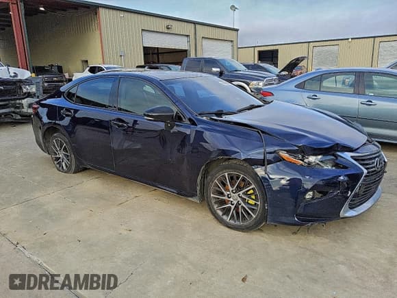 ✅ 2016 Lexus ES 330 • VIN: JTHBK1GG9G2230368 • Lot: 91319735. Listed on Copart with 91,079 mi. Free auction sales archive from the USA and detailed vehicle history report at DreamBid. Image 4.