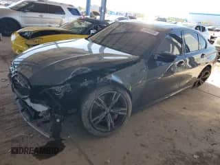 2024 BMW 3 Series M340i z VIN 3MW49FS05R8E84755, wystawiony jako Copart lot #49288935 z przebiegiem 12 258 mil mil oraz Szkoda całkowita • Salvage title. Historia ofert i sprzedaży dostępna na DreamBid. Obrazek 1.