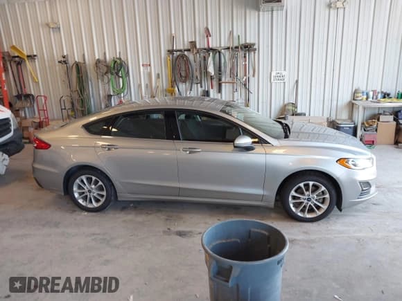 ✅ 2020 Ford Fusion SE • VIN: 3FA6P0HD3LR167170 • Lot: 42846924. Listed on IAAI with 37,911 mi. Free auction sales archive from the USA and detailed vehicle history report at DreamBid. Image 13.