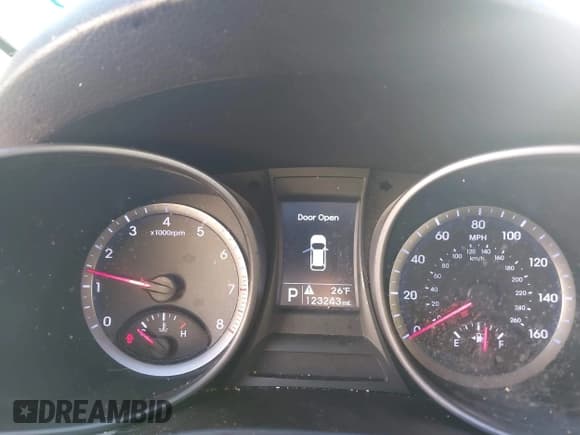 ✅ 2015 Hyundai Santa Fe • VIN: 5XYZT3LBXFG252483 • Лот: 43590935. Опубликован ранее на IAAI с пробегом 123 243 миль. Бесплатный доступ к архиву аукционных продаж из США и подробный отчёт об истории автомобиля на DreamBid. Изображение 7.