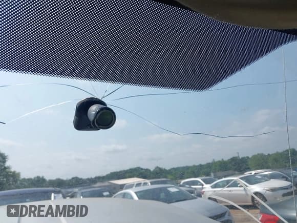 ✅ 2004 Jeep Grand Cherokee Laredo • VIN: 1J4GX48S74C165095 • Lot: 42306475. Listed on IAAI with 238,560 mi. Free auction sales archive from the USA and detailed vehicle history report at DreamBid. Image 6.