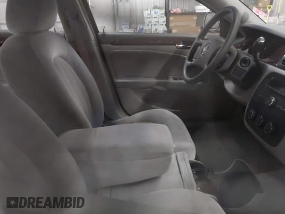 ✅ 2006 Buick Lucerne CX • VIN: 1G4HP57216U172618 • Lot: 43537360. Wystawiony na IAAI z przebiegiem 122 624 mil. Bezpłatny archiwum sprzedaży aukcyjnych z USA i szczegółowy raport historii pojazdu na DreamBid. Zdjęcie 5.