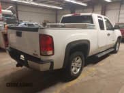 ✅ 2011 GMC Sierra 1500 SLE • VIN: 1GTR1VE01BZ205089 • Lot: 41711396. Wystawiony na IAAI z przebiegiem 299 823 mil. Bezpłatny archiwum sprzedaży aukcyjnych z USA i szczegółowy raport historii pojazdu na DreamBid. Zdjęcie 4.