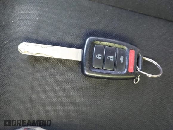 ✅ 2016 Honda Civic LX • VIN: 19XFC2F56GE097299 • Лот: 43205897. Опубликован ранее на IAAI с пробегом 105 917 миль. Бесплатный доступ к архиву аукционных продаж из США и подробный отчёт об истории автомобиля на DreamBid. Изображение 11.