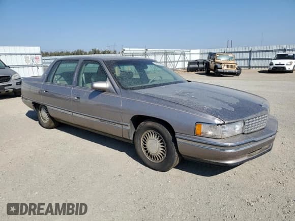 ✅ 1995 Cadillac DeVille • VIN: 1G6KD52B5SU254116 • Lot: 70059295. Wystawiony na Copart z przebiegiem 188 775 mil. Bezpłatny archiwum sprzedaży aukcyjnych z USA i szczegółowy raport historii pojazdu na DreamBid. Zdjęcie 4.