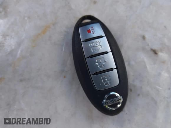 ✅ 2020 Nissan Versa SV • VIN: 3N1CN8EV5LL844546 • Lot: 43542596. Wystawiony na IAAI z przebiegiem 69 931 mil. Bezpłatny archiwum sprzedaży aukcyjnych z USA i szczegółowy raport historii pojazdu na DreamBid. Zdjęcie 11.