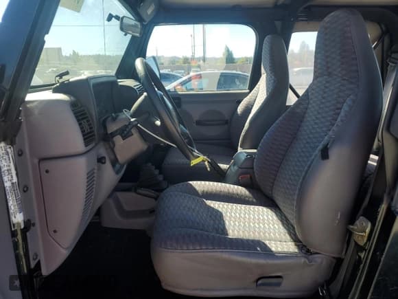 ✅ 1998 Jeep Wrangler Sport • VIN: 1J4FY19SXWP751081 • Lot: 87407805. Listed on Copart with 110,770 mi. Free auction sales archive from the USA and detailed vehicle history report at DreamBid. Image 7.