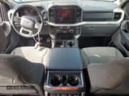 ✅ 2021 Ford F-150 XL • VIN: 1FTEW1EP7MKE36094 • Lot: 80824425. Wystawiony na Copart z przebiegiem Nie podano. Bezpłatny archiwum sprzedaży aukcyjnych z USA i szczegółowy raport historii pojazdu na DreamBid. Zdjęcie 8.