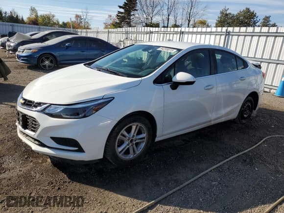✅ 2018 Chevrolet Cruze LT • VIN: 1G1BE5SM1J7137179 • Lot: 84255615. Wystawiony na Copart z przebiegiem 130 311 mil. Bezpłatny archiwum sprzedaży aukcyjnych z USA i szczegółowy raport historii pojazdu na DreamBid. Zdjęcie 1.
