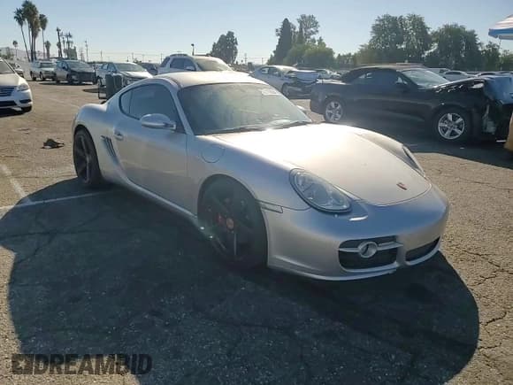 ✅ 2006 Porsche Cayman S • VIN: WP0AB29826U785058 • Lot: 77116024. Wystawiony na Copart z przebiegiem 130 862 mil. Bezpłatny archiwum sprzedaży aukcyjnych z USA i szczegółowy raport historii pojazdu na DreamBid. Zdjęcie 11.