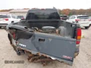 ✅ 2003 GMC Sierra 1500 SLT • VIN: 1GTEK19T53Z131203 • Lot: 43619248. Wystawiony na IAAI z przebiegiem 296 709 mil. Bezpłatny archiwum sprzedaży aukcyjnych z USA i szczegółowy raport historii pojazdu na DreamBid. Zdjęcie 15.