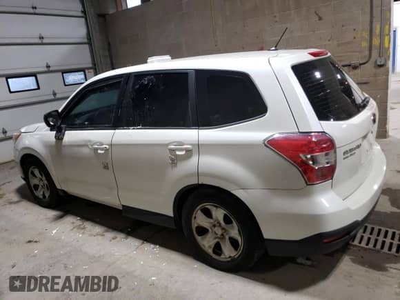 2014 Subaru Forester 2.5i with VIN JF2SJAAC6EH440464, listed as a Copart auction lot 89527065 with 67,981 mi miles and Clean title. Bid and sale history available at DreamBid. Image 2.