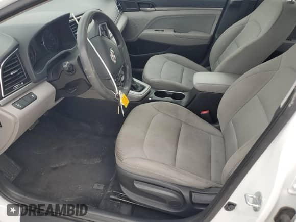 2017 Hyundai Elantra SE с VIN 5NPD84LF1HH001092, выставлен на аукционе Copart как лот 68354005 с пробегом 126 344 миль миль и Списание • Salvage title. История ставок и продаж доступна на DreamBid. Изображение 7.