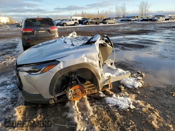 ✅ 2023 Toyota Corolla Cross L • VIN: 7MUAAAAG0PV064006 • Lot: 91984485. Wystawiony na Copart z przebiegiem Nie podano. Bezpłatny archiwum sprzedaży aukcyjnych z USA i szczegółowy raport historii pojazdu na DreamBid. Zdjęcie 1.