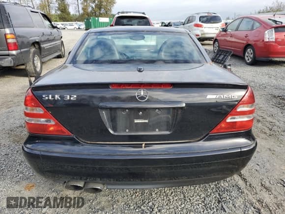 ✅ 2002 Mercedes-Benz SLK 3.2L AMG • VIN: WDBKK66F42F230978 • Лот: 71451144. Опубликован ранее на Copart с пробегом 50 610 миль. Бесплатный доступ к архиву аукционных продаж из США и подробный отчёт об истории автомобиля на DreamBid. Изображение 6.