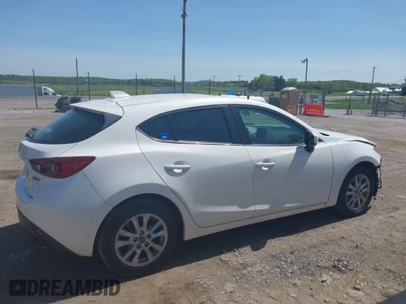 ✅ 2015 Mazda 3 i Touring • VIN: 3MZBM1L78FM189155 • Лот: 42148800. Опубликован ранее на IAAI с пробегом 131 855 миль. Бесплатный доступ к архиву аукционных продаж из США и подробный отчёт об истории автомобиля на DreamBid. Изображение 13.