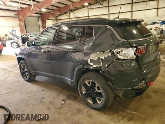 ✅ 2018 Jeep Compass Trailhawk • VIN: 3C4NJDDB8JT282219 • Лот: 82666995. Опубликован ранее на Copart с пробегом 101 539 миль. Бесплатный доступ к архиву аукционных продаж из США и подробный отчёт об истории автомобиля на DreamBid. Изображение 2.