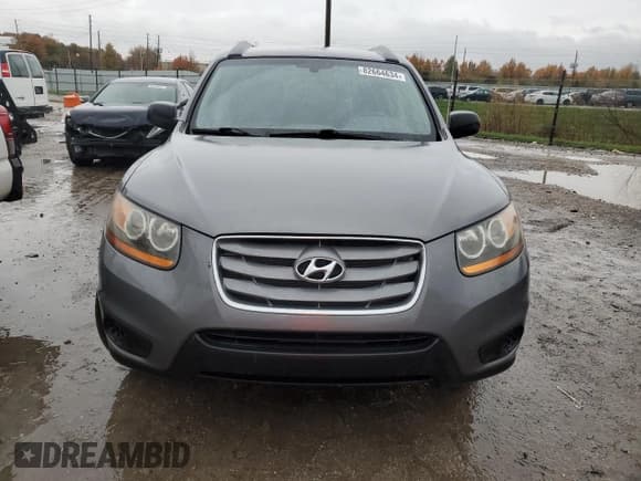 ✅ 2010 Hyundai Santa Fe GLS • VIN: 5NMSG3AB2AH396911 • Lot: 82664634. Listed on Copart with 186,108 mi. Free auction sales archive from the USA and detailed vehicle history report at DreamBid. Image 5.