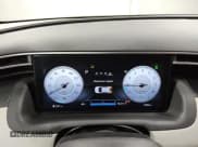 ✅ 2024 Hyundai Tucson SEL • VIN: 5NMJBCDE7RH427081 • Lot: 78979654. Wystawiony na Copart z przebiegiem 7 490 mil. Bezpłatny archiwum sprzedaży aukcyjnych z USA i szczegółowy raport historii pojazdu na DreamBid. Zdjęcie 9.